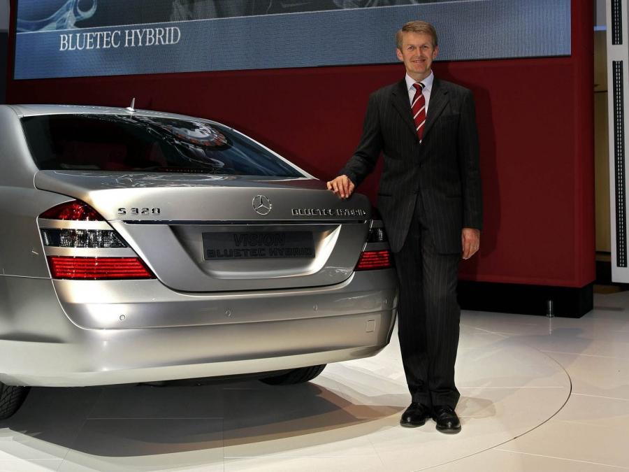  Mercedes-Benz Vision S320 BlueTEC Hybrid Concept 2005 года  (фото 3 из 10)
